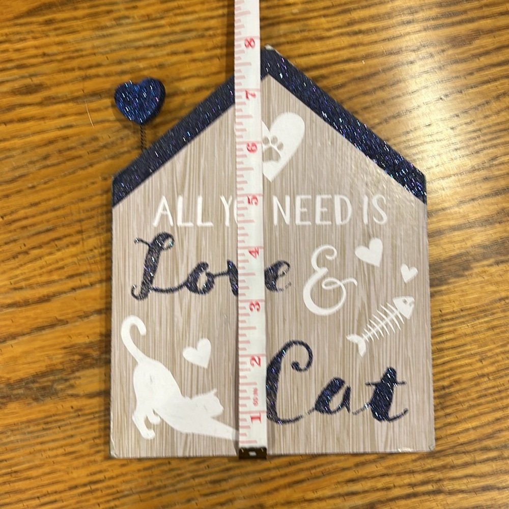 Cat decor - Picture 3 of 4